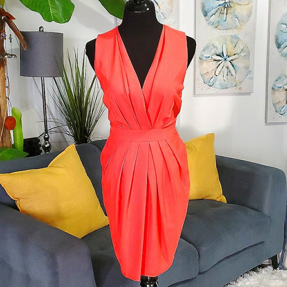 Dress - Picture 1 of 5